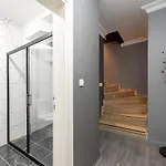 Apartment Leyla *