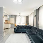 Apartment Leyla *